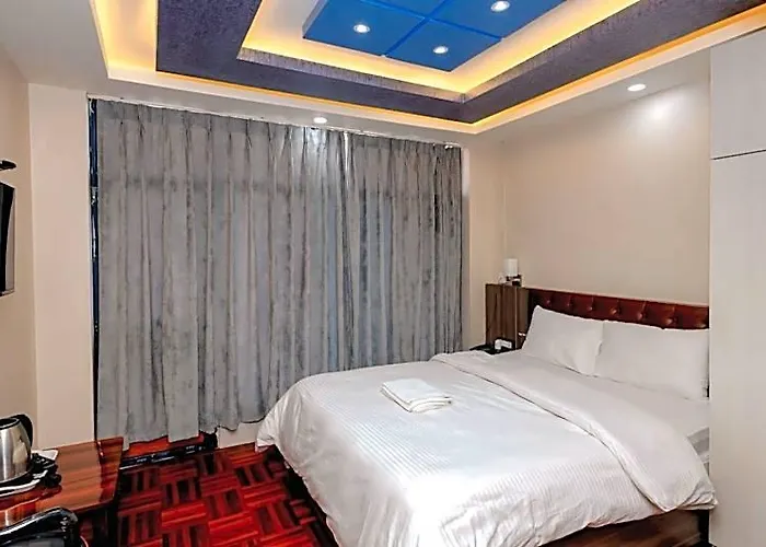 Applewood 5*
