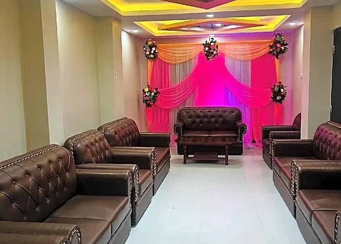 Applewood Hotel